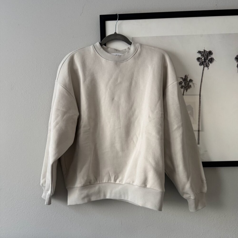 WellBeing + BeingWell | NWT Griffin Crewneck Sweatshirt in Rainy Day White Small - Picture 5 of 8